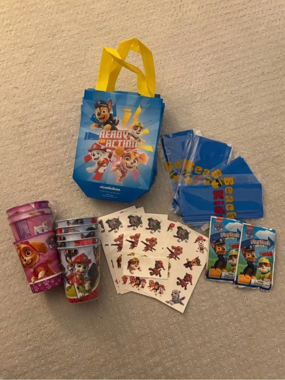 PAW Patrol Kids Party Favor Set - Blue & Yellow
